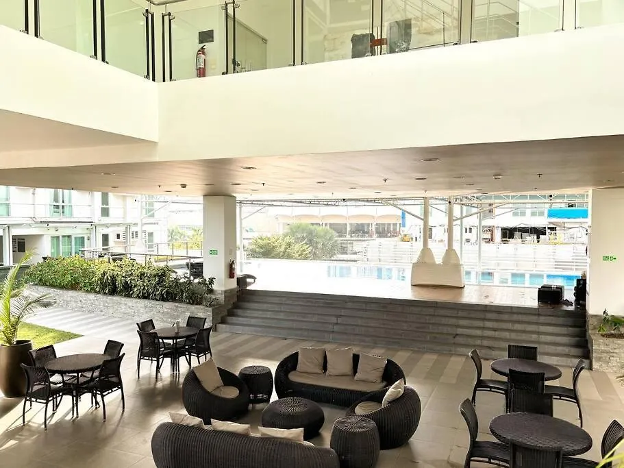 Heart Of Davao City Abreezaplace Apartamento